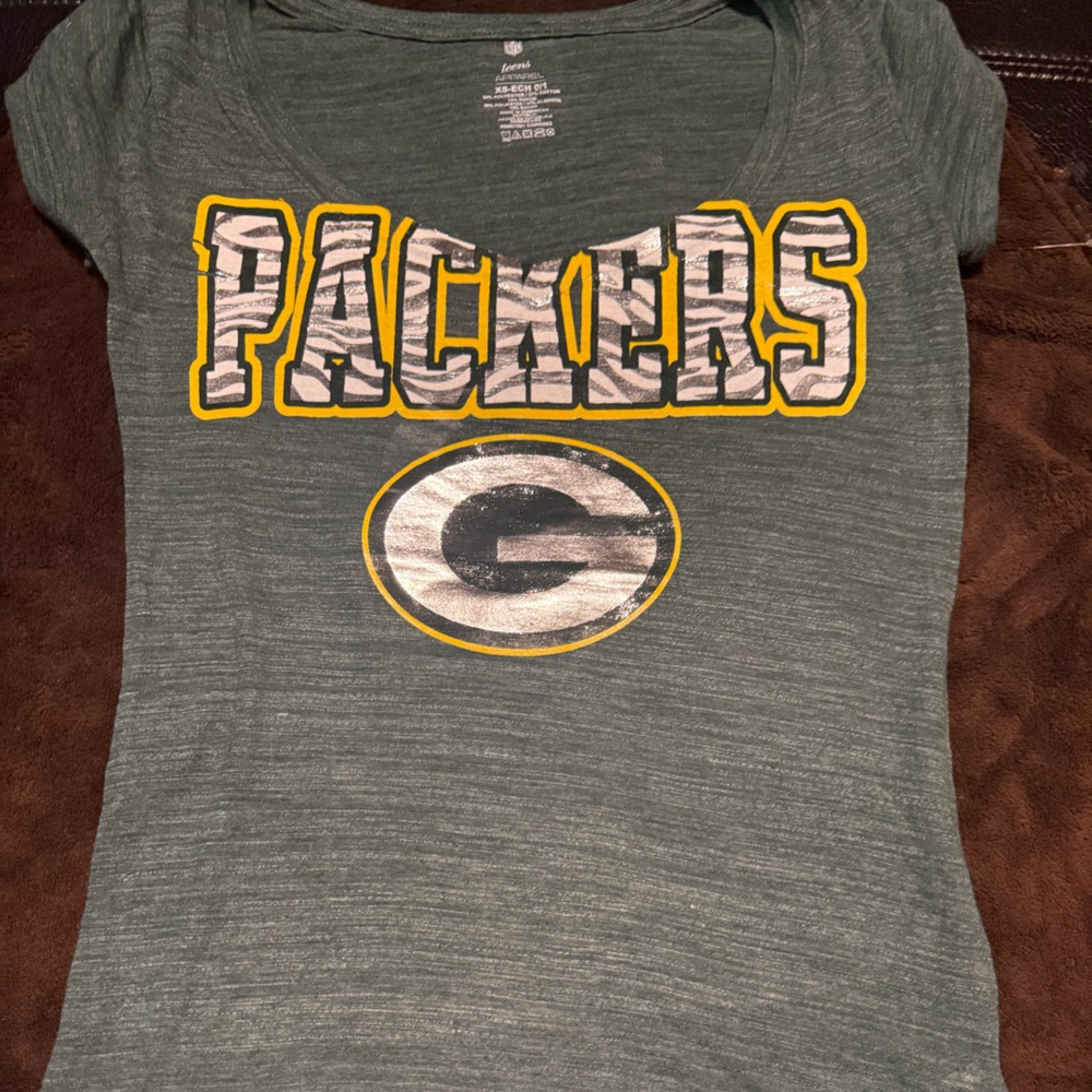 NWOT- NFL Green Bay Packers Graphic T-Shirt (XS)